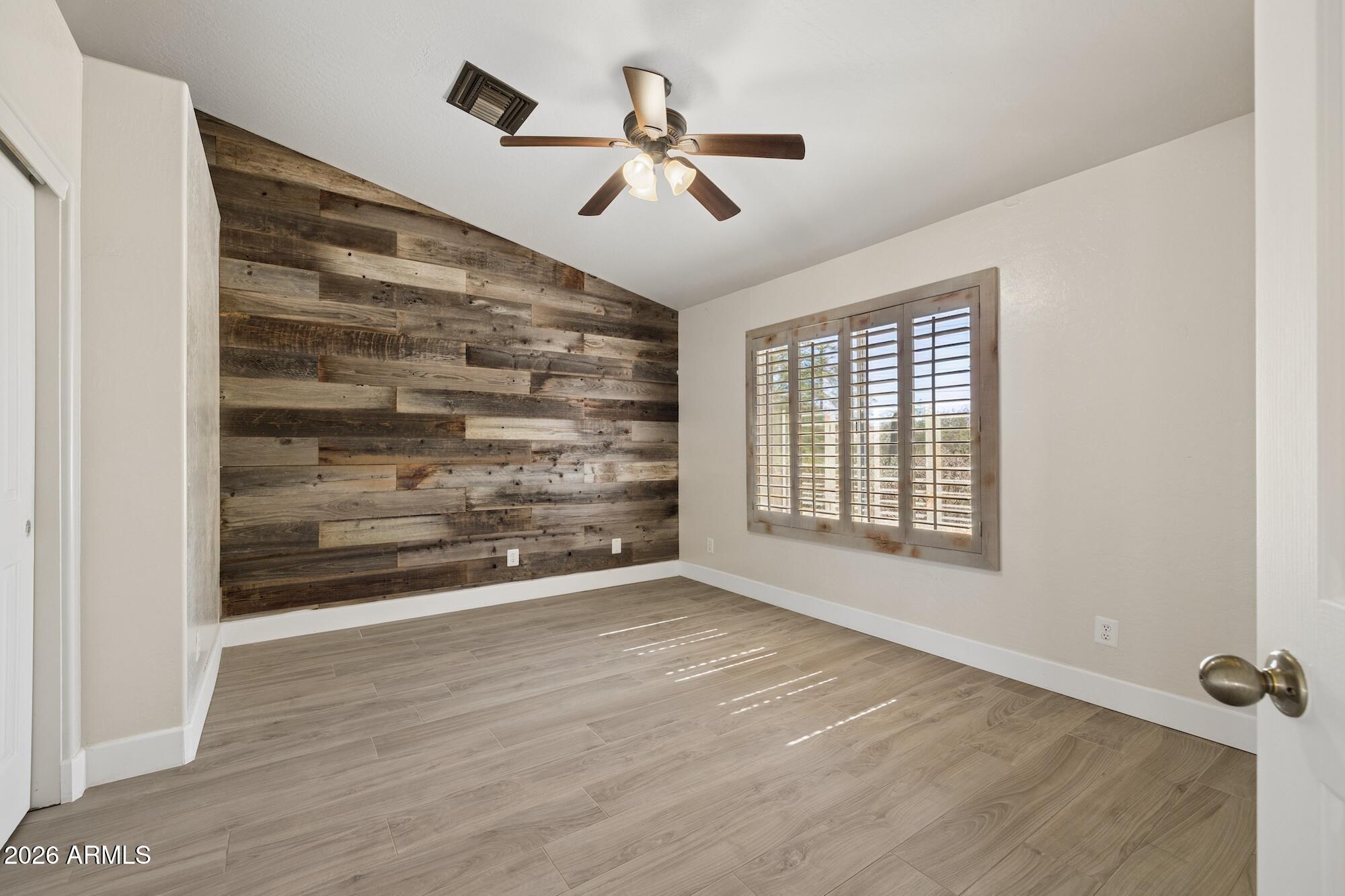 907 North Mountain Road Mesa, AZ 85207 - Photo 16 of 44