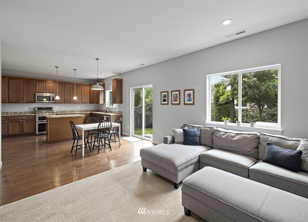 3720 224th Street Southeast Bothell, WA 98021 - Photo 7 of 29