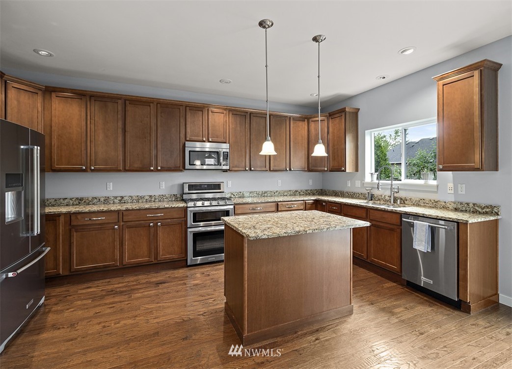 3720 224th Street Southeast Bothell, WA 98021 - Photo 9 of 29