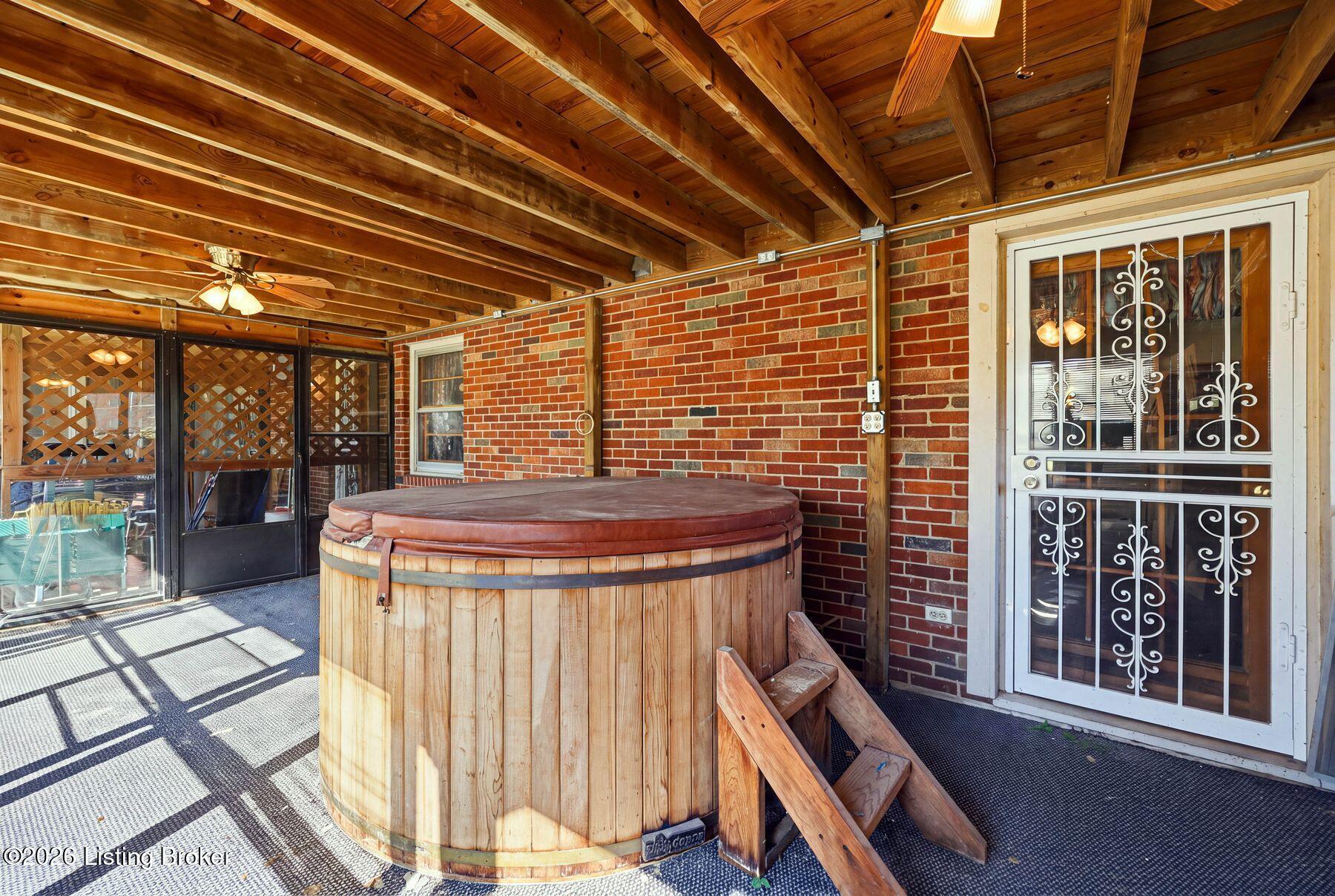 408 Hillcreek Road Shepherdsville, KY 40165 - Photo 44 of 70 photo_online_041
