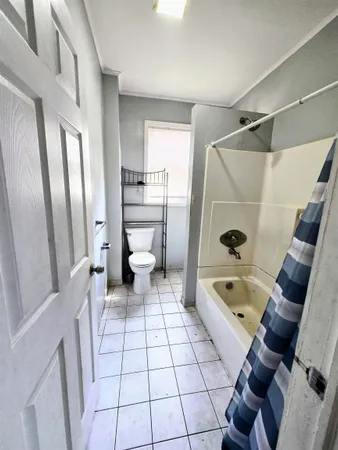 $2,350 | 316 Devon Street, Unit 2, Kearny, NJ 07032