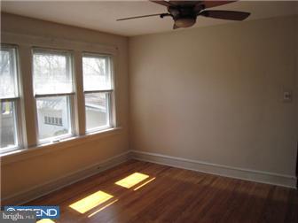117 Spring Street Woodbury, NJ 08096 - Photo 6 of 12 Dining Room
