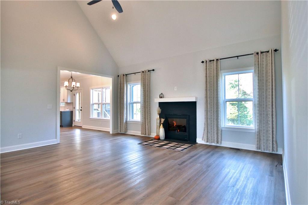 725 Sardis Church Road Madison, NC 27025 - Photo 2 of 21 Living room from entryway leading in to breakfast / kitchen