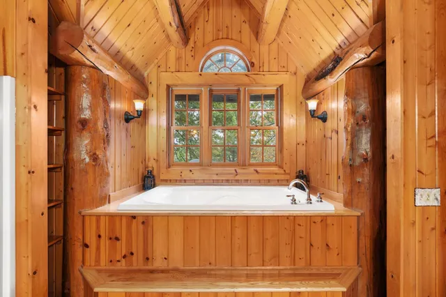 $890,000 | N3932 Park Brodhead Wi 53520, Brodhead, WI 53520