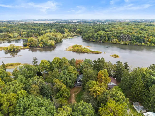 $890,000 | N3932 Park Brodhead Wi 53520, Brodhead, WI 53520