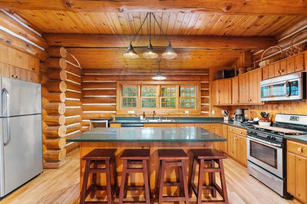 $874,900 | N3932 Park, Brodhead, WI 53520
