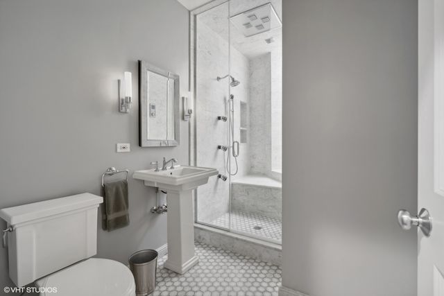 $650,000 | 1849 North Cleveland Avenue, Unit 2N, Chicago, IL 60614