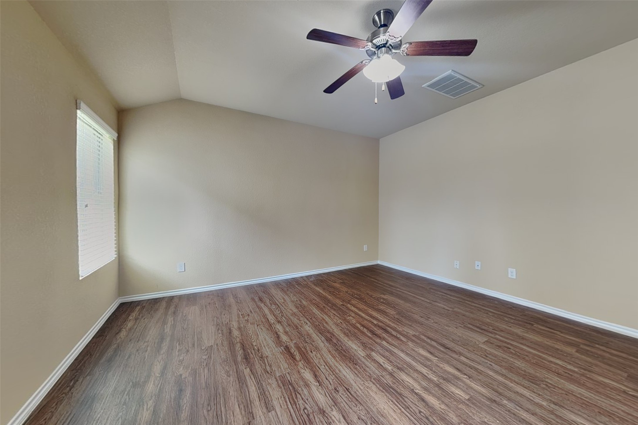 2822 Wisner Circle Houston, TX 77014 - Photo 9 of 20