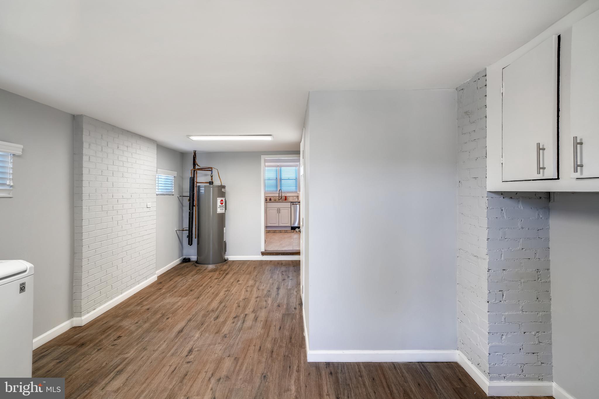 5320 Turkey Run Road Warrenton, VA 20187 - Photo 24 of 29 a view of a kitchen with wooden floor