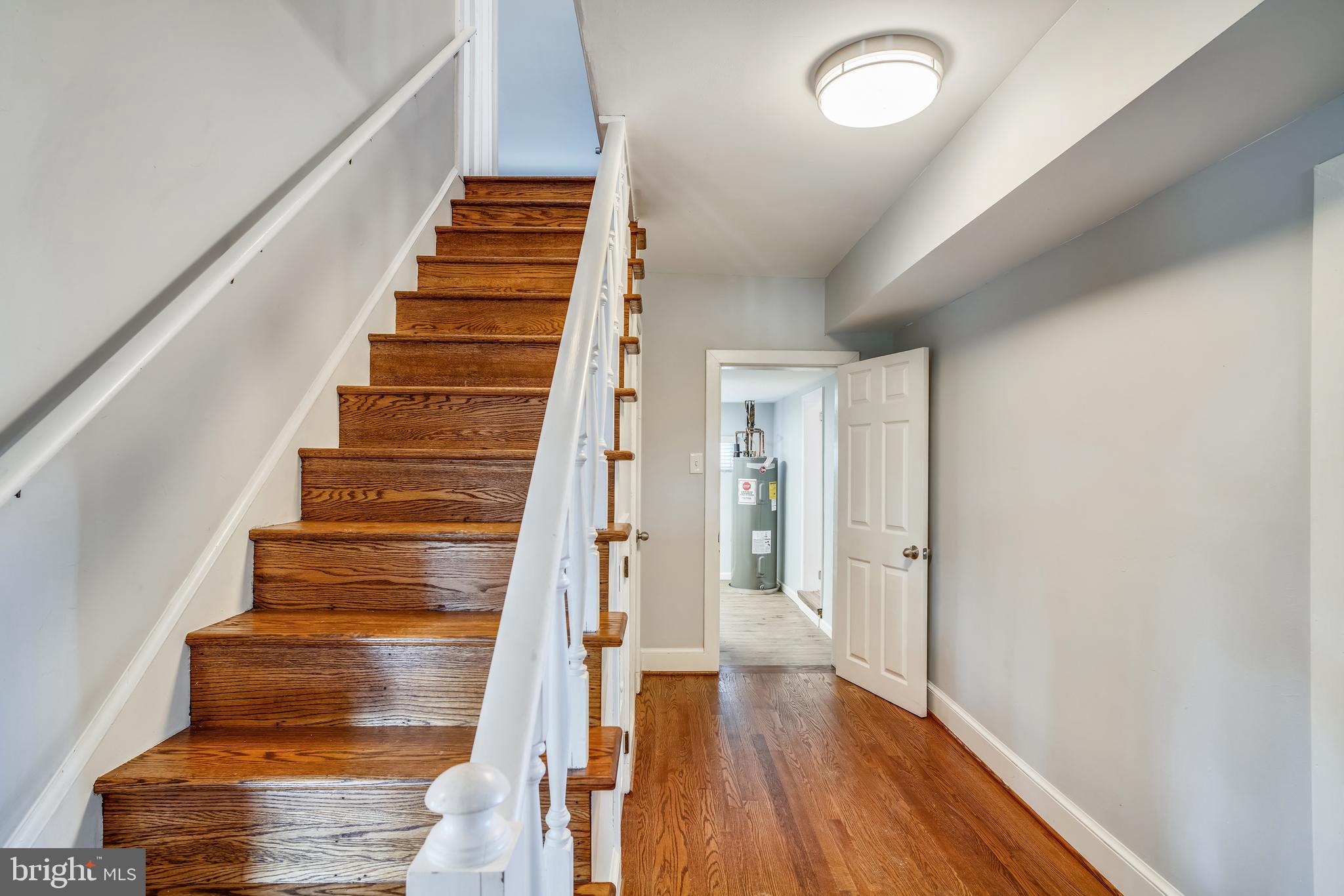 5320 Turkey Run Road Warrenton, VA 20187 - Photo 3 of 29 a view of entryway with wooden floor