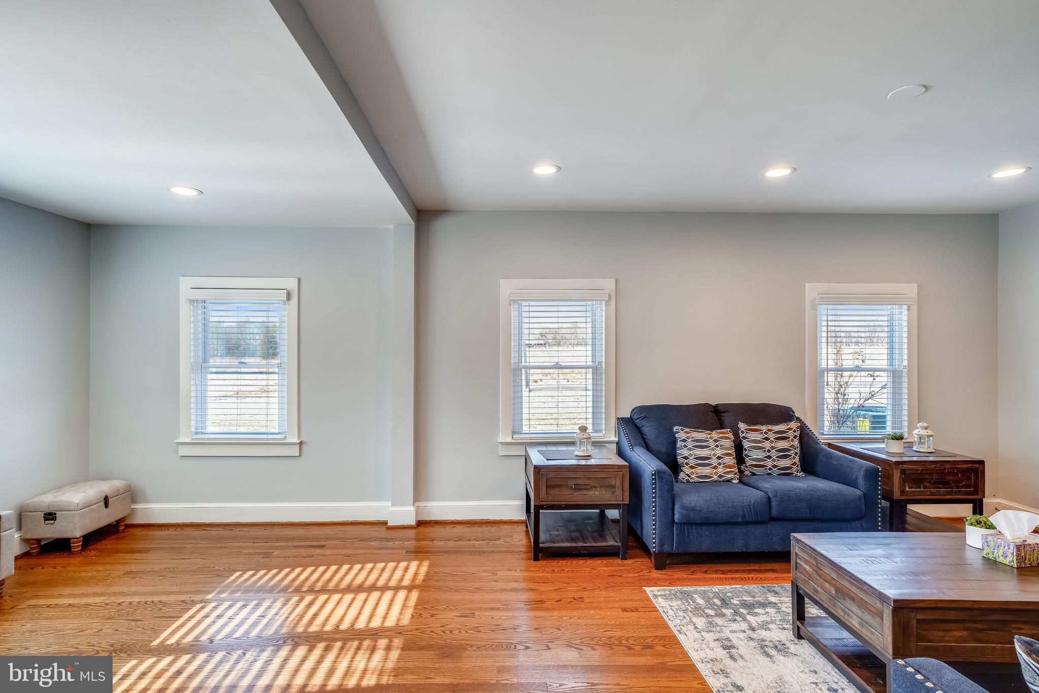 5320 Turkey Run Road Warrenton, VA 20187 - Photo 8 of 29 a living room with furniture and a window