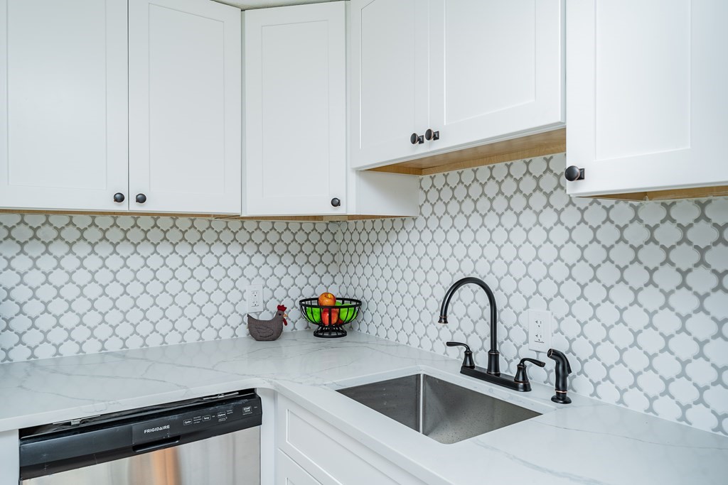 45 Birchwood Road Southwick, MA 01077 - Photo 7 of 23 Gallery Image 7