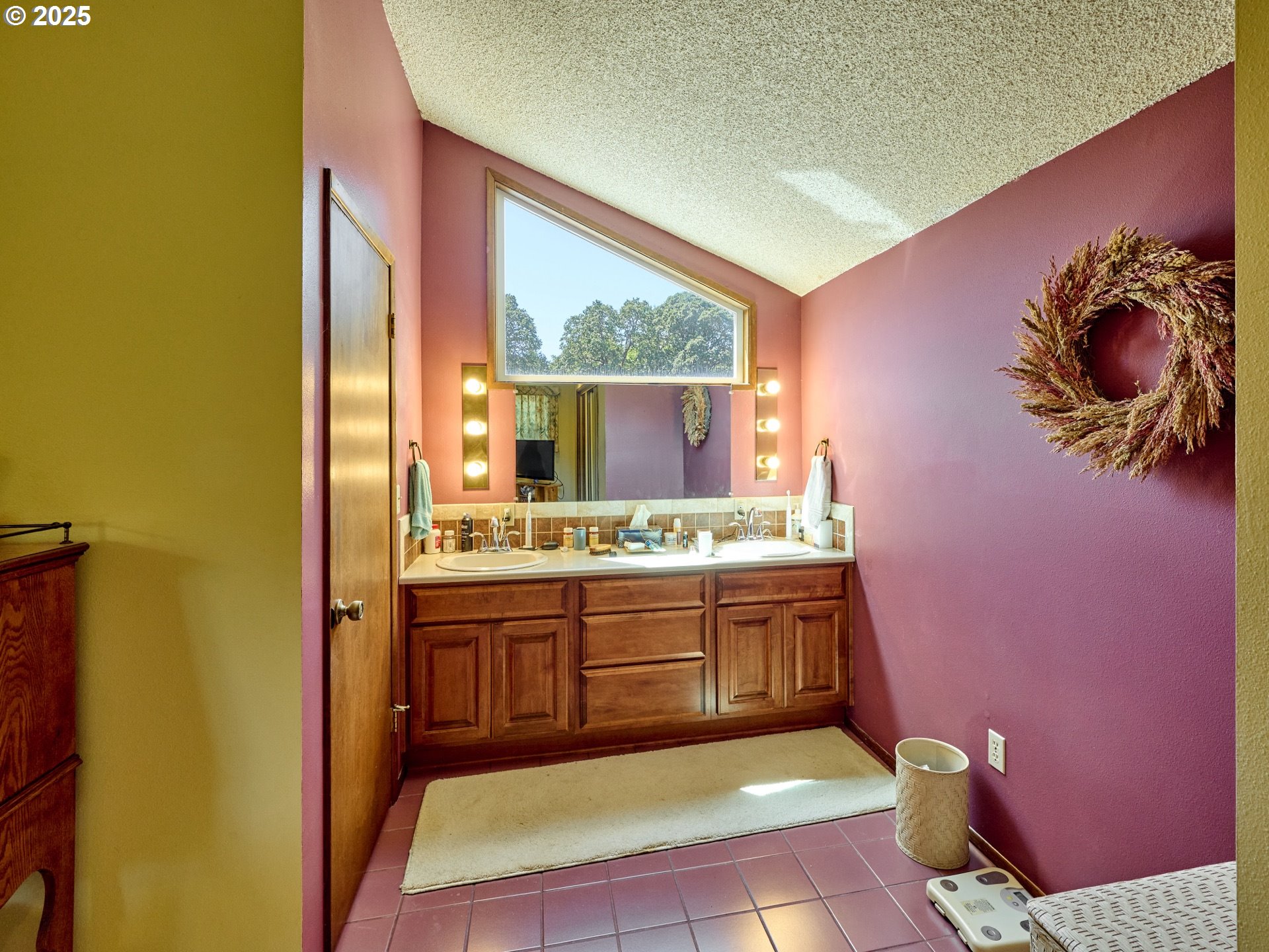 29275 Northeast Putnam Road Newberg, OR 97132 - Photo 14 of 46 Bedroom, Primary