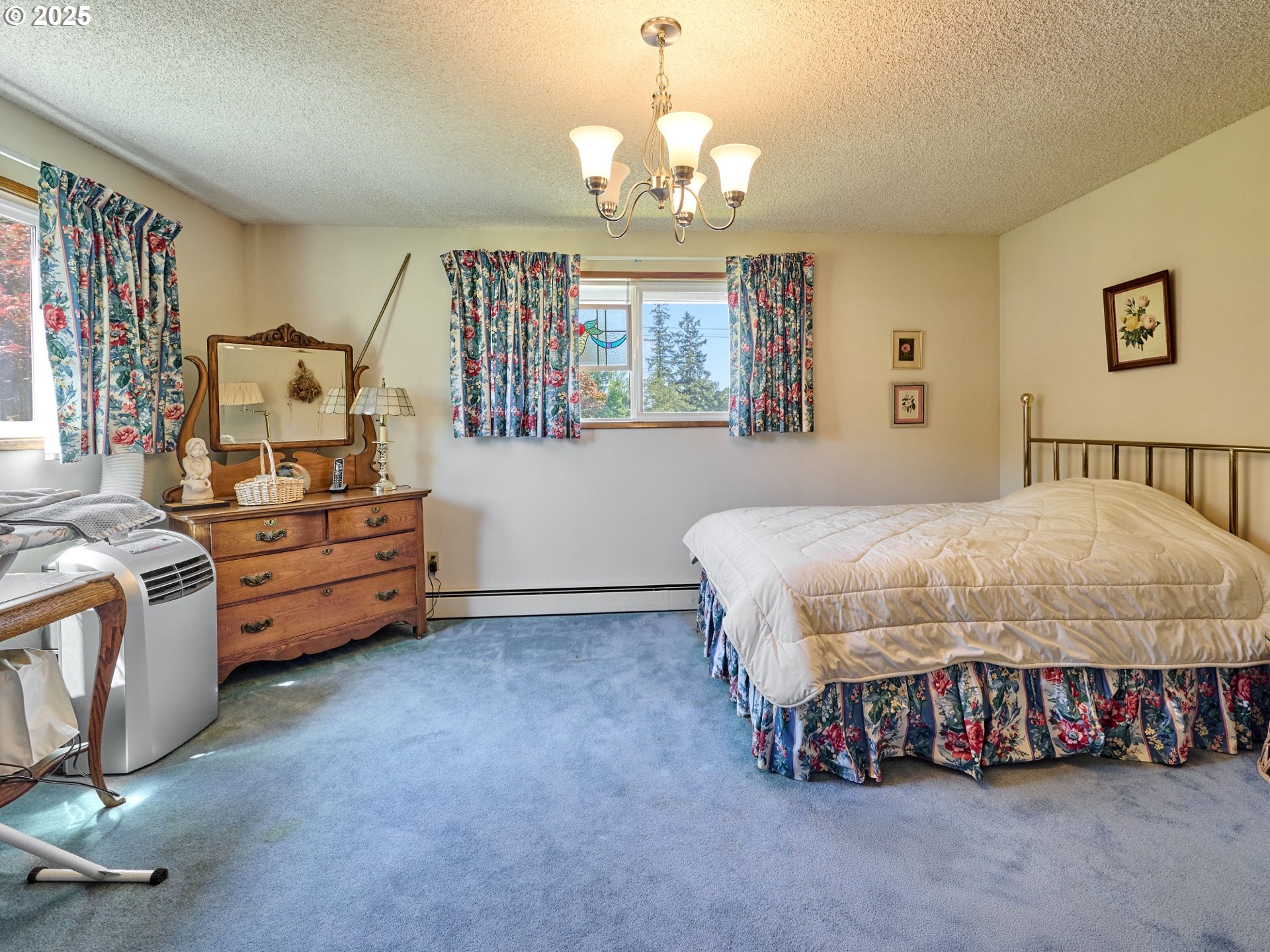 29275 Northeast Putnam Road Newberg, OR 97132 - Photo 16 of 46 Bedroom