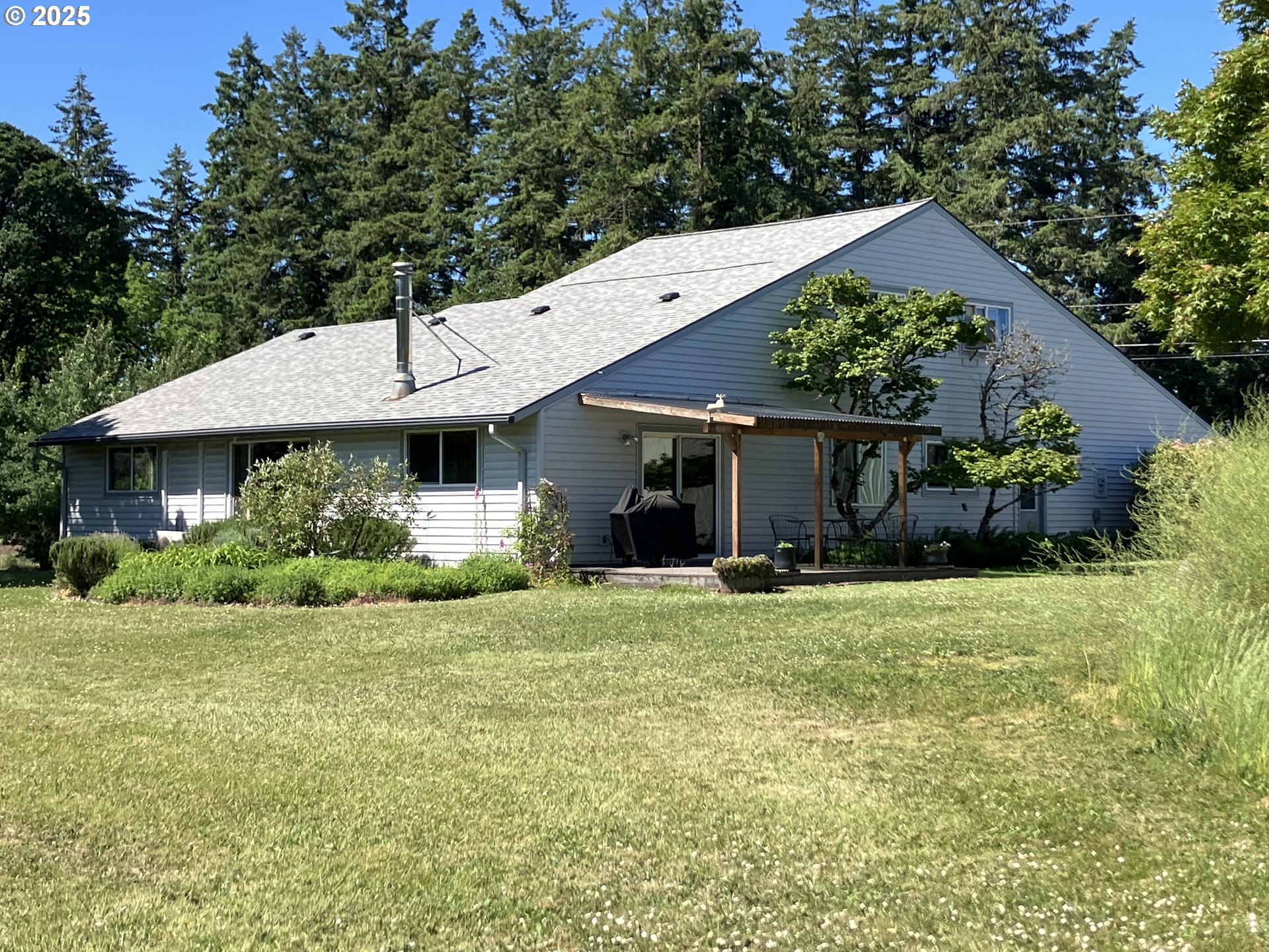 29275 Northeast Putnam Road Newberg, OR 97132 - Photo 21 of 46 Laundry