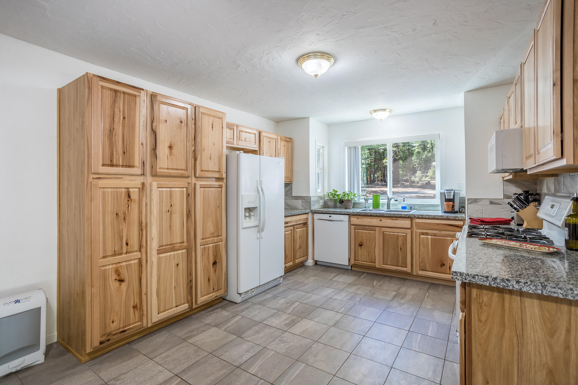 8381 Lost Mill Road Shingletown, CA 96088 - Photo 4 of 20 19 kitchen