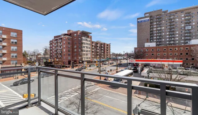 $2,382 | 8300 Wisconsin Avenue, Unit 1B1728, Bethesda, MD 20814