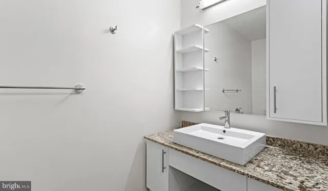 $2,382 | 8300 Wisconsin Avenue, Unit 1B1728, Bethesda, MD 20814