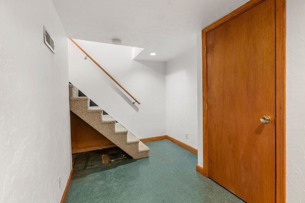 47 Pierce Road, Unit 47 Watertown, MA 02472 - Photo 20 of 35 Gallery Image 20