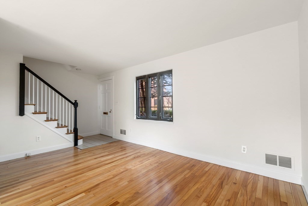 47 Pierce Road, Unit 47 Watertown, MA 02472 - Photo 4 of 35 Gallery Image 4