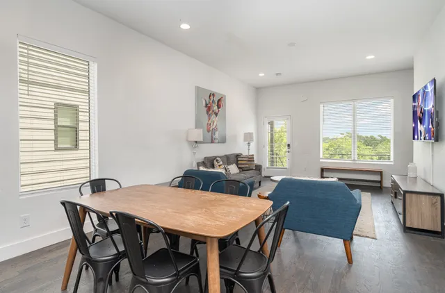 $3,995 | 115 B Elmhurst Avenue, Nashville, TN 37207