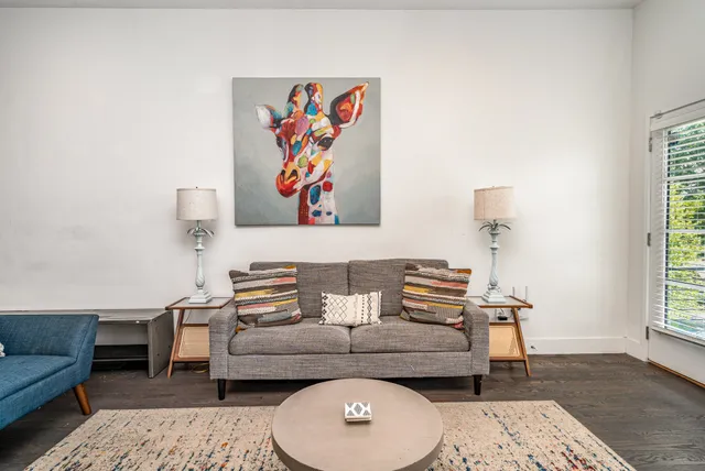 $3,995 | 115 B Elmhurst Avenue, Nashville, TN 37207