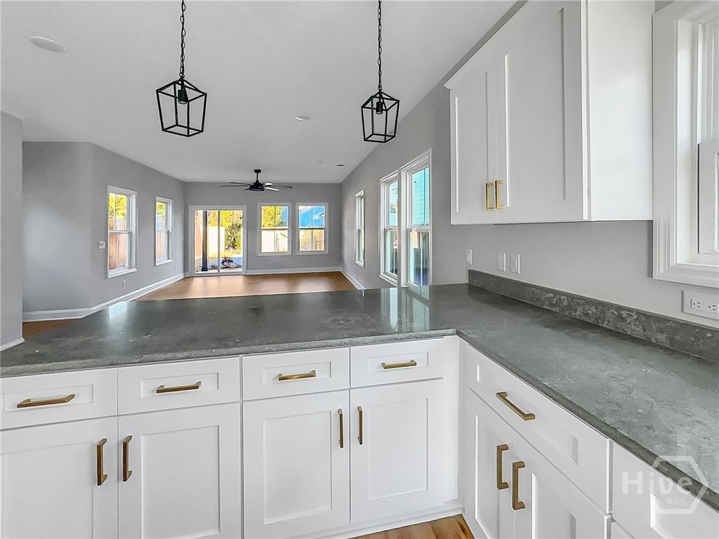 1612 Reynolds Street Savannah, GA 31401 - Photo 14 of 31 KITCHEN