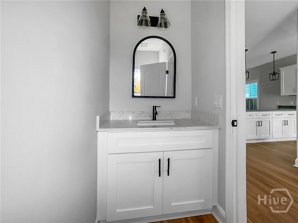 1612 Reynolds Street Savannah, GA 31401 - Photo 4 of 31 HALF BATHROOM