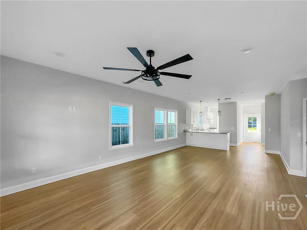 1612 Reynolds Street Savannah, GA 31401 - Photo 8 of 31 FAMILY ROOM