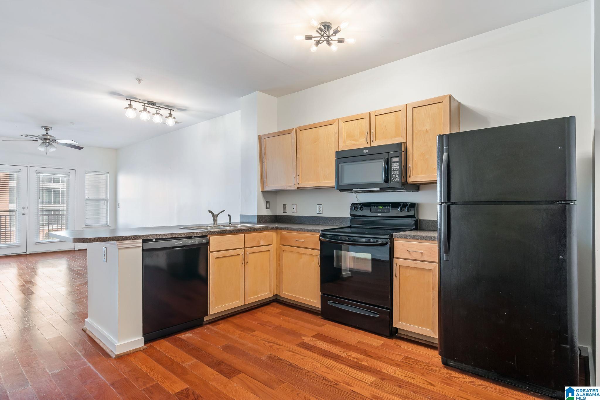 401 20th Street South, Unit 309 Birmingham, AL 35233 - Photo 10 of 37