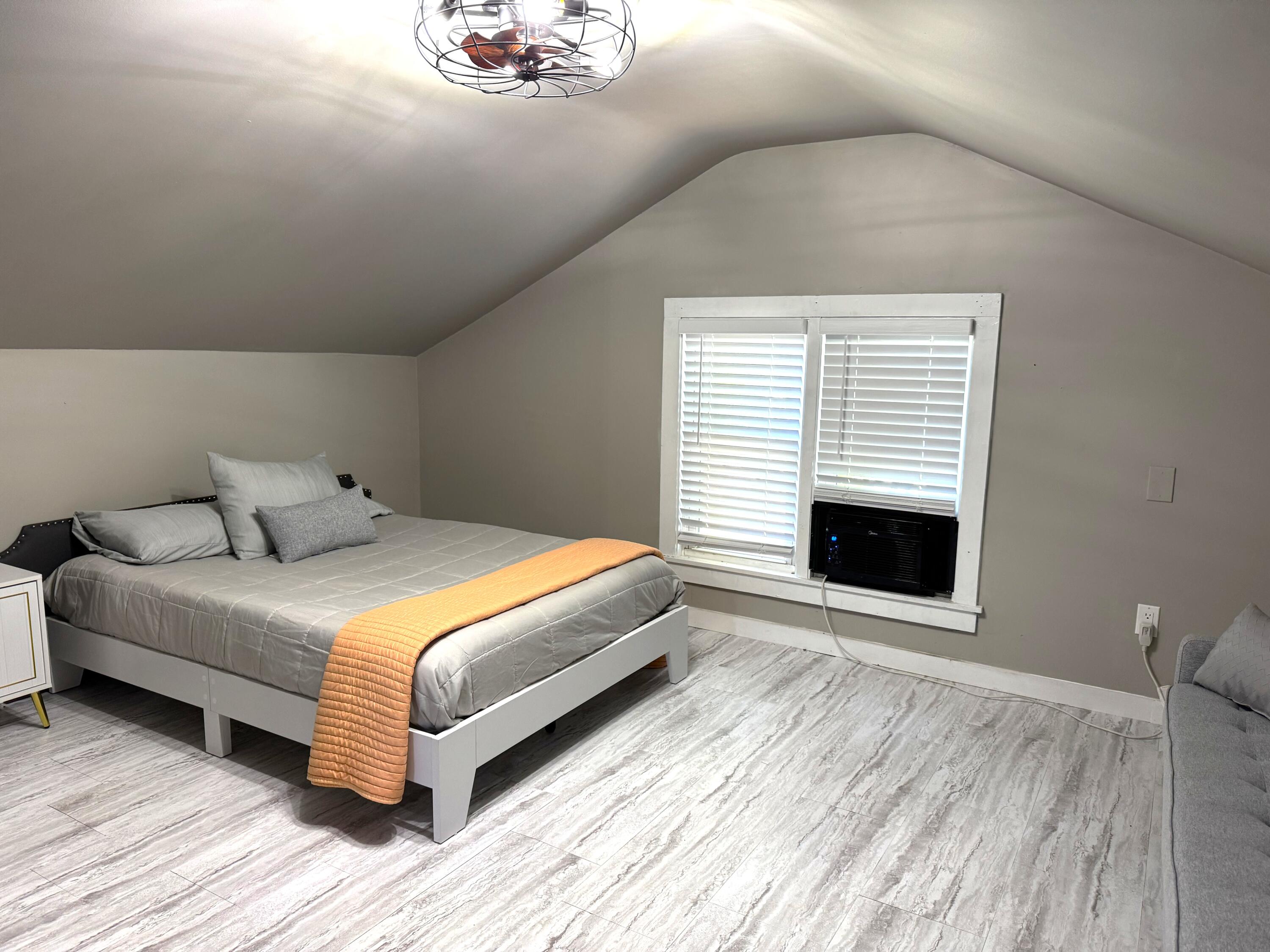 265 West 4th Street Constantine, MI 49042 - Photo 18 of 22 IMG_9983