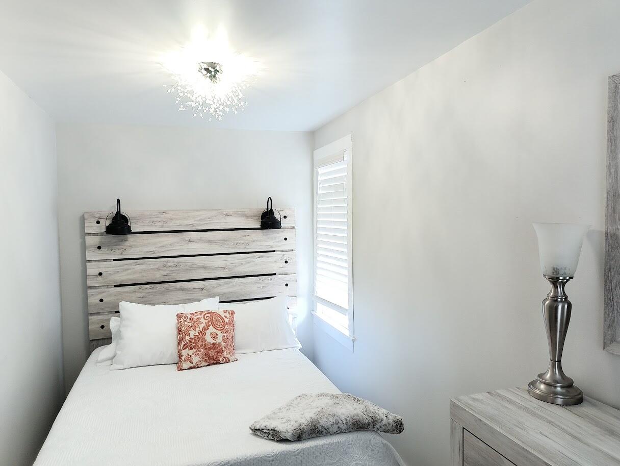 265 West 4th Street Constantine, MI 49042 - Photo 10 of 22 IMG_20241023_152855179