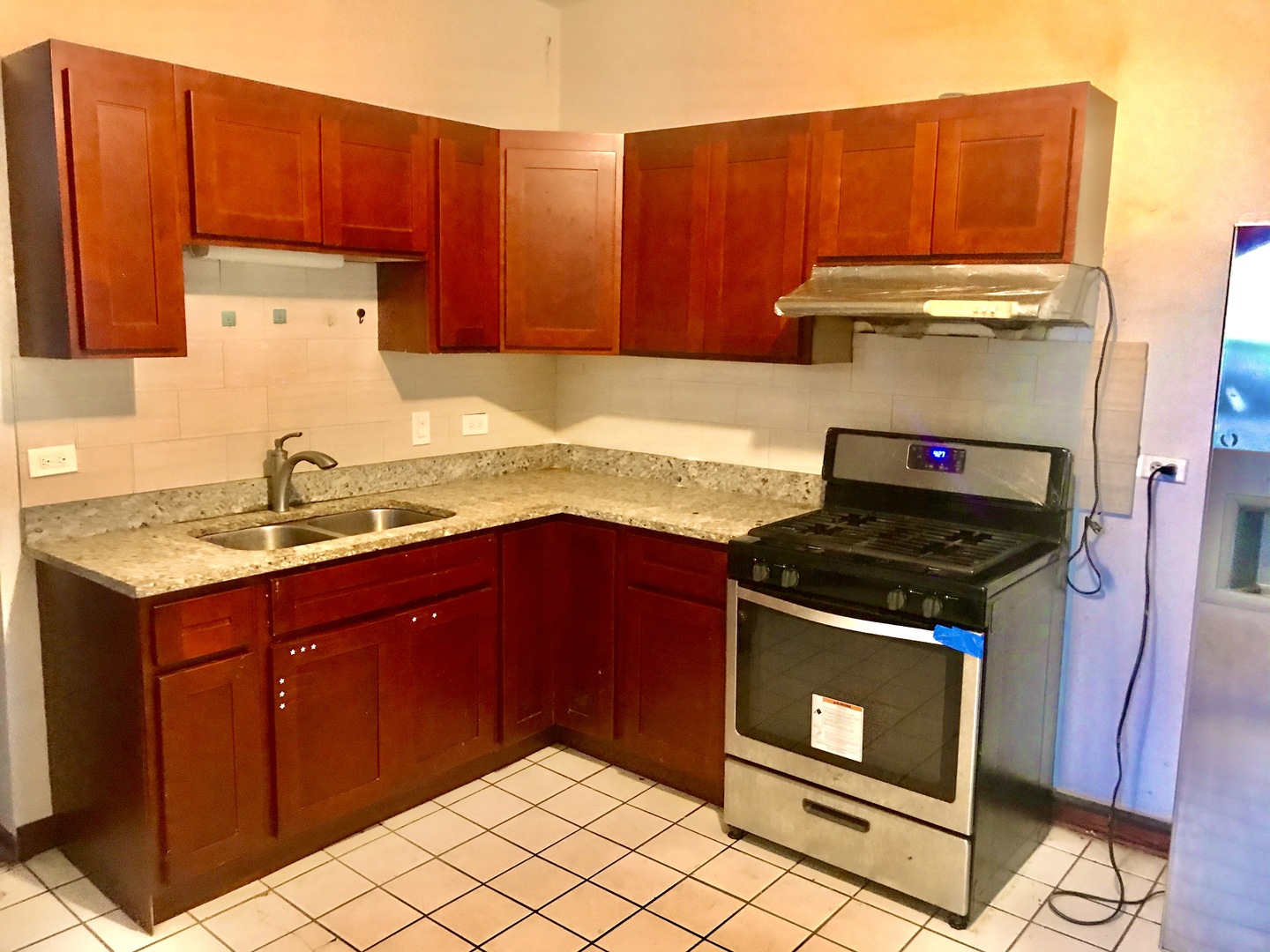 937 West 33rd Place, Unit 3F Chicago, IL 60608 - Photo 10 of 11