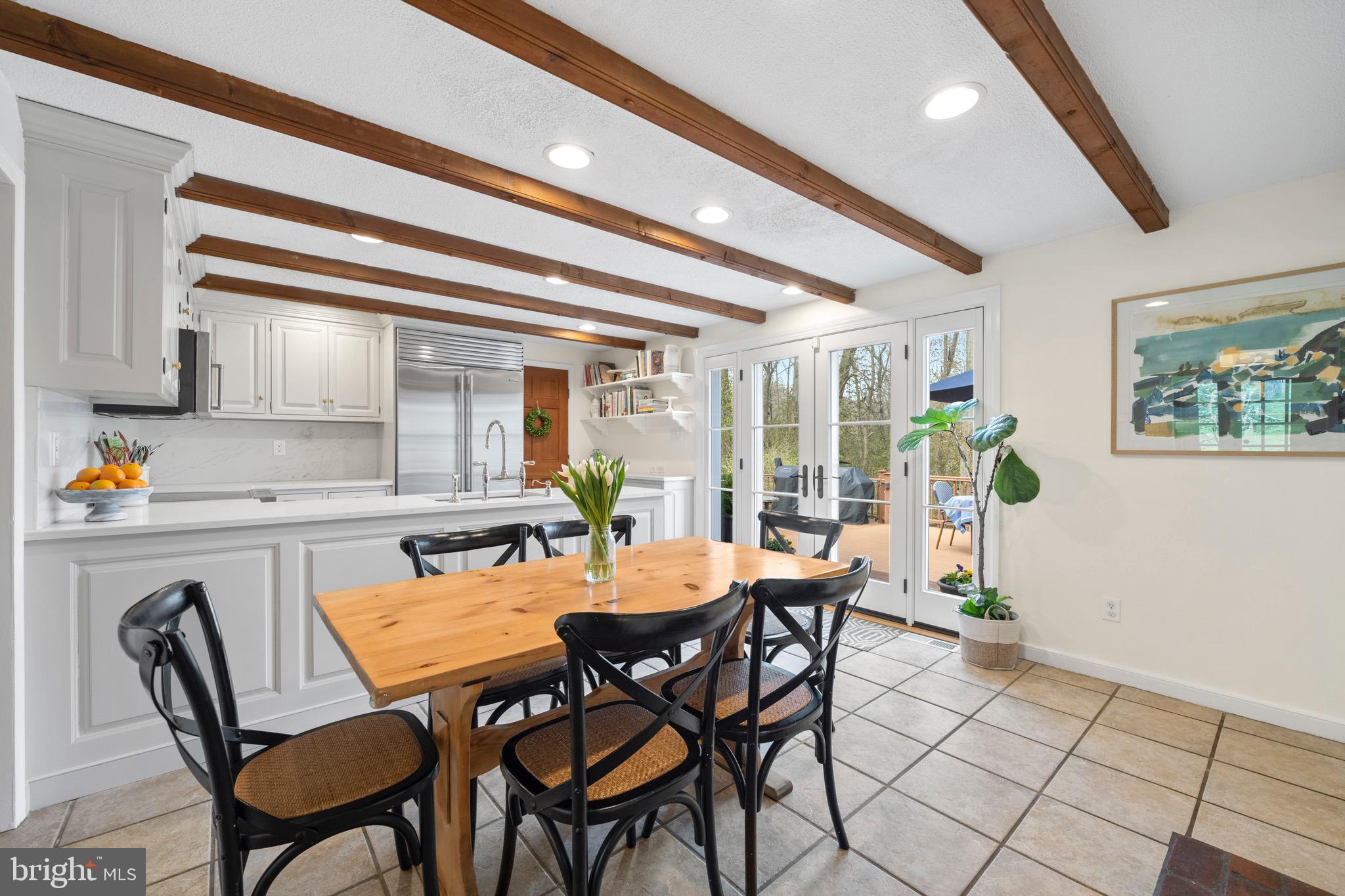 445 Upper Weadley Road Wayne, PA 19087 - Photo 15 of 36 Eat-in Kitchen