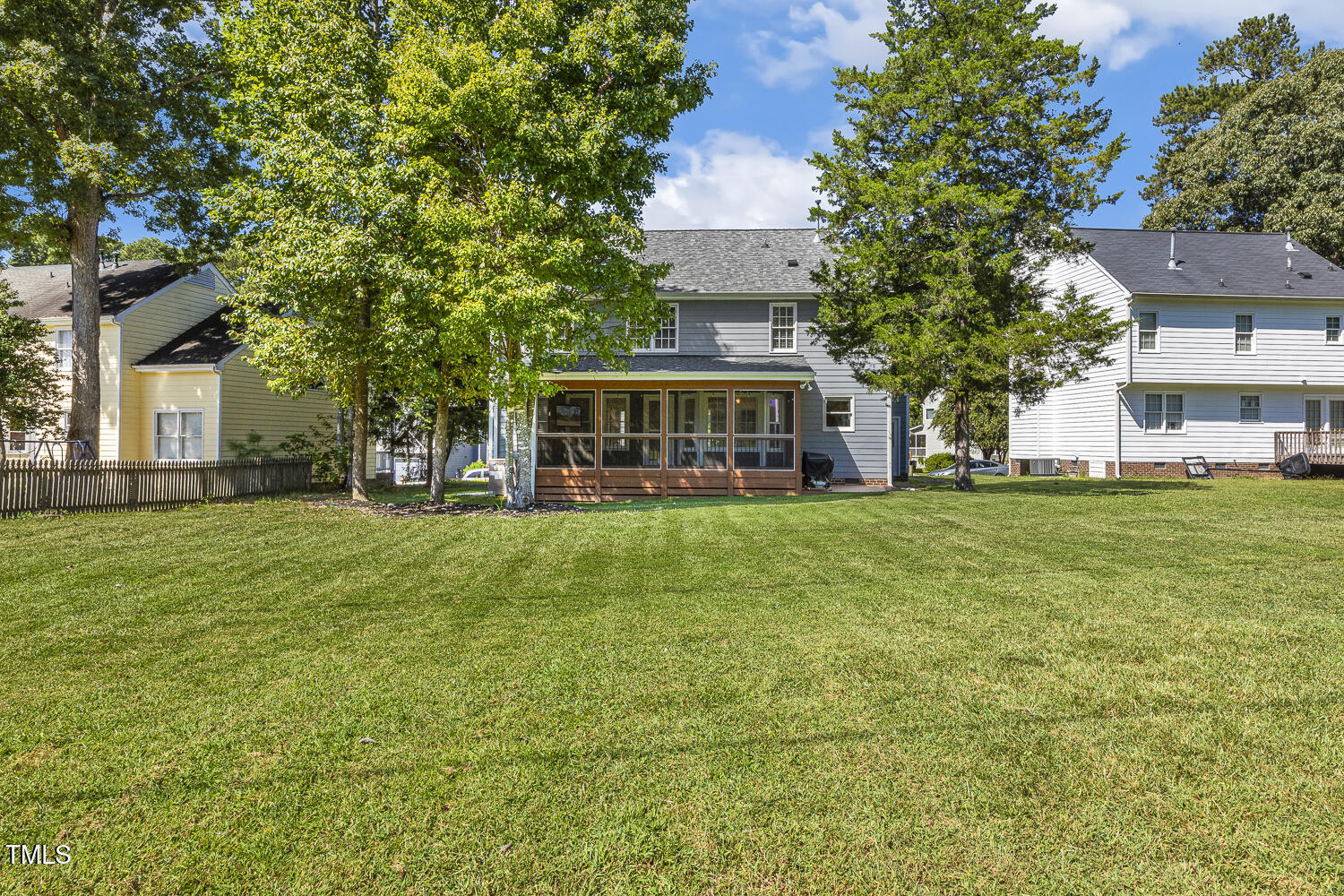 4913 Knightsbridge Way Raleigh, NC 27604 - Photo 13 of 18 061 (1)
