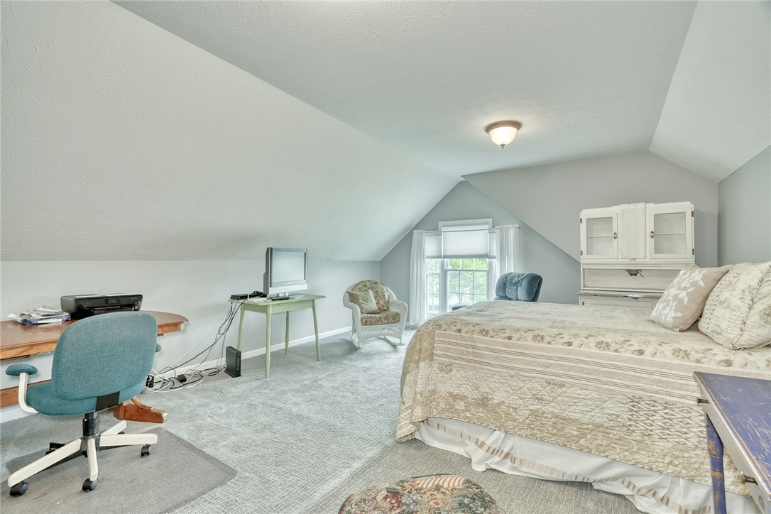 95 Eagle Pine Way Rochester, NY 14623 - Photo 31 of 38