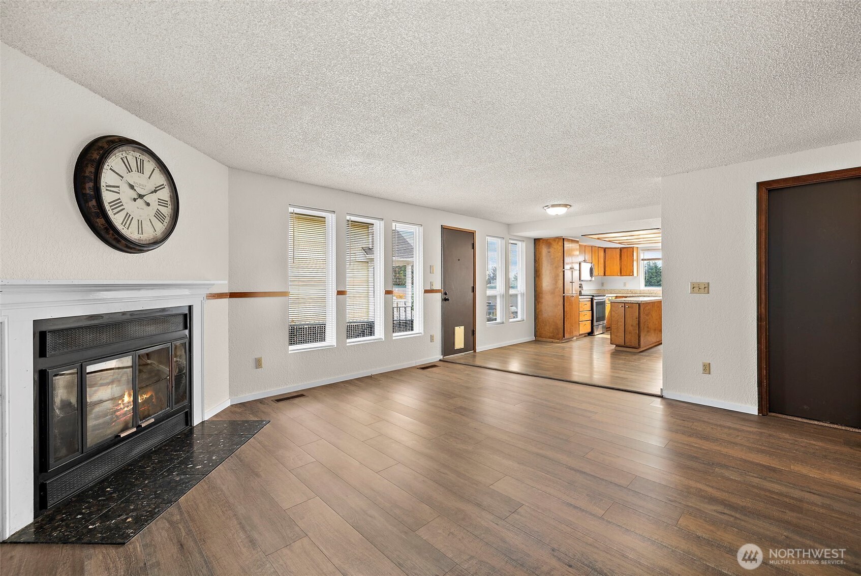 2516 Rockefeller Avenue, Unit A B Everett, WA 98201 - Photo 10 of 37