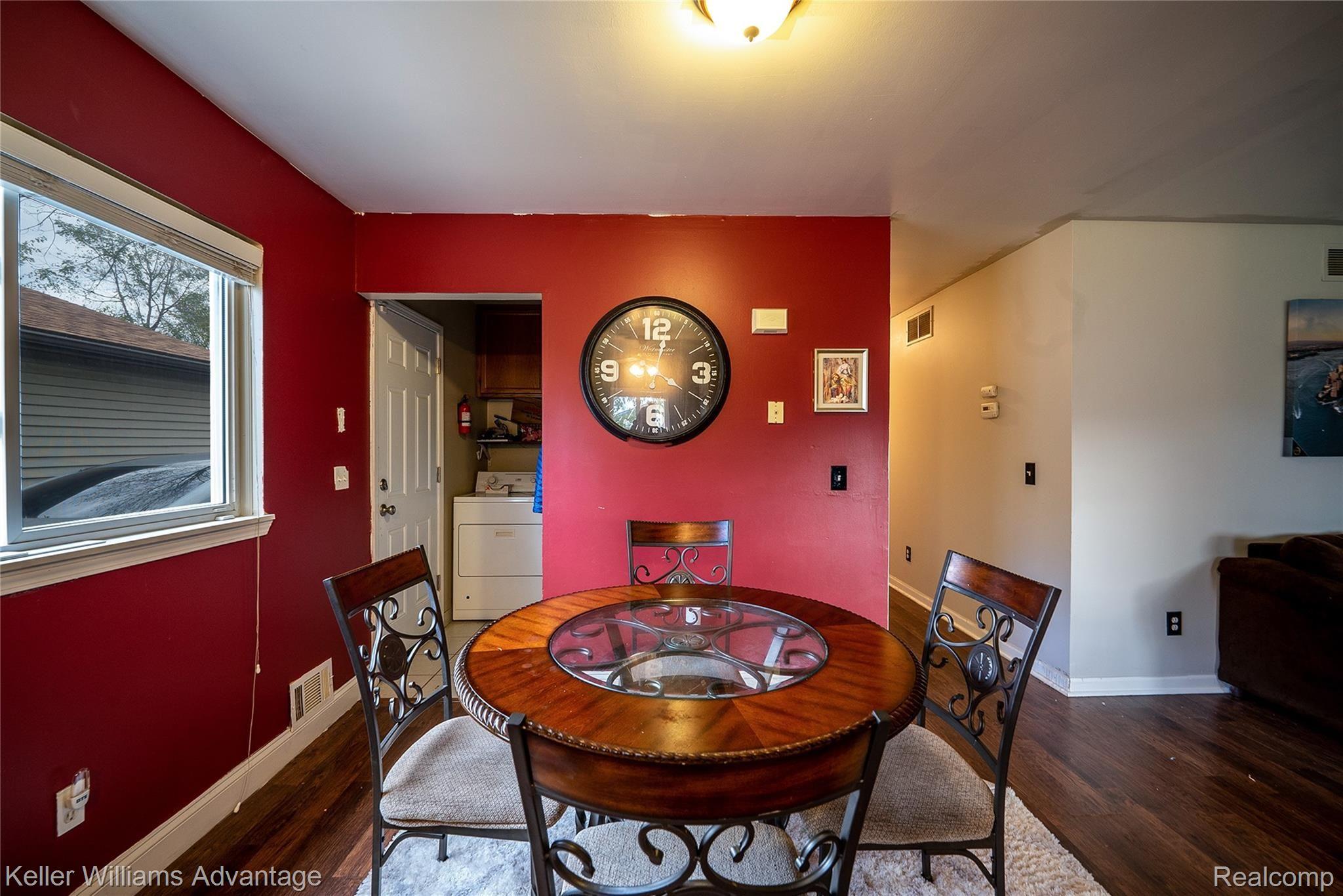 8267 West Point Street Taylor, MI 48180 - Photo 11 of 26 WestpointSt_8267_Kitchen 6.jpg