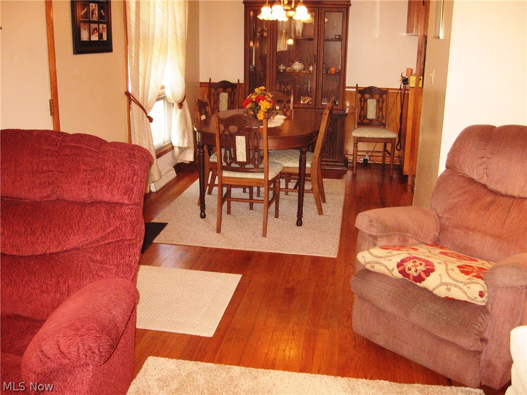 4123 Kenneth Road Stow, OH 44224 - Photo 4 of 24