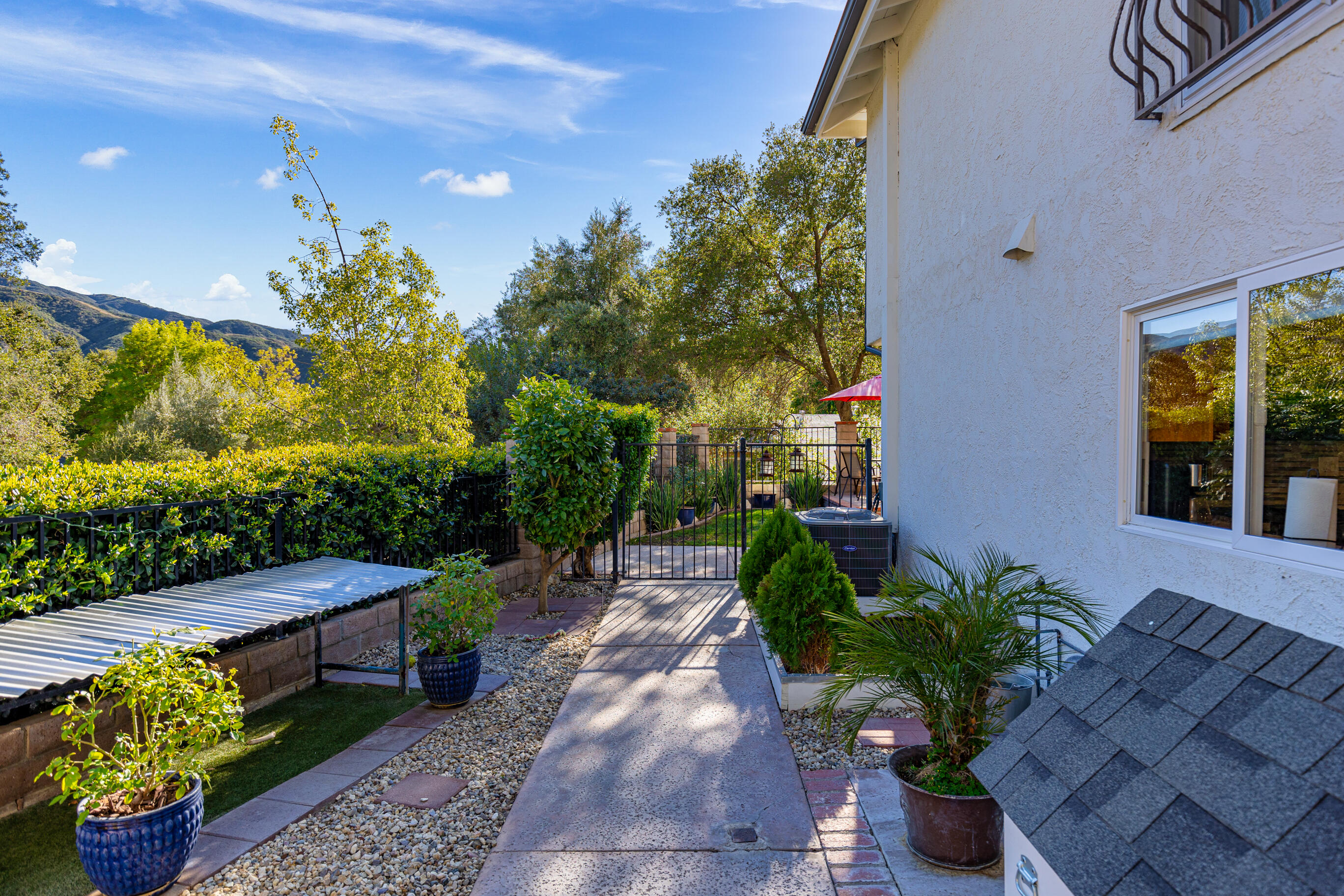 18906 Tenderfoot Trail Road Newhall, CA 91321 - Photo 54 of 67 6Y9A0071