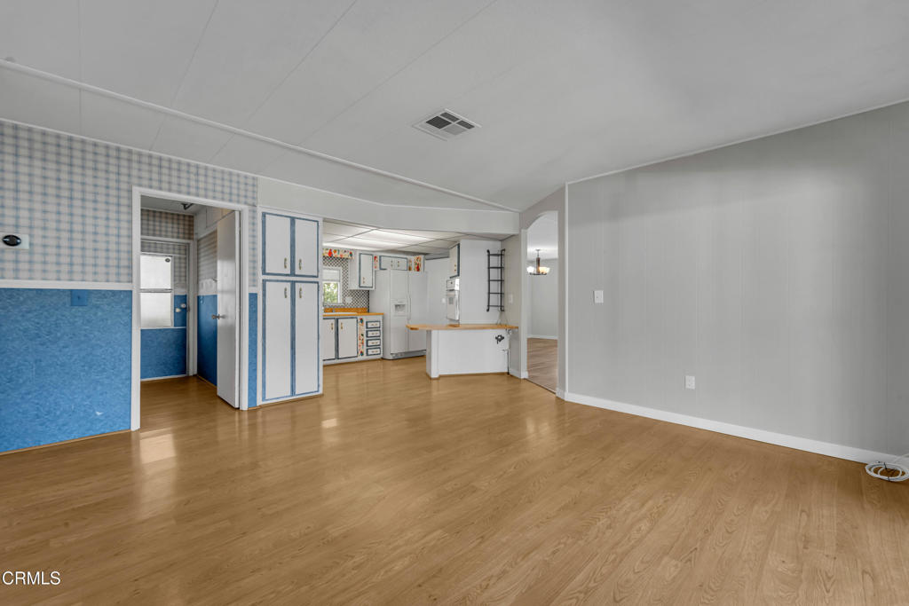 250 East Telegraph Road, Unit 224 Fillmore, CA 93015 - Photo 12 of 29 012