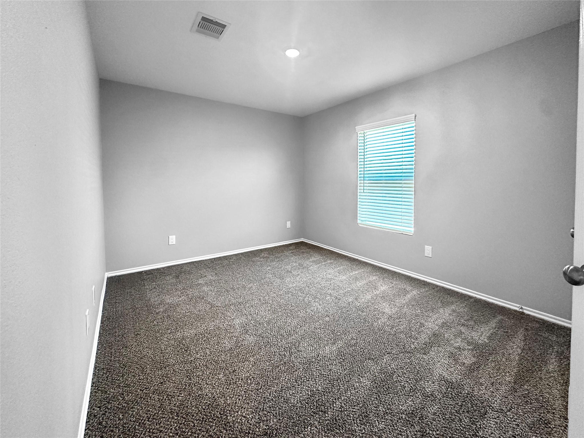 937 Silver Birch Branch Magnolia, TX 77354 - Photo 13 of 19 an empty room with a window