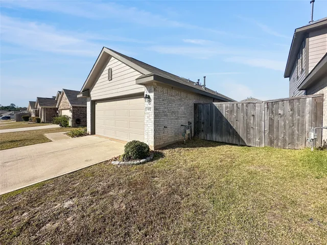 $1,625 | 937 Silver Birch Branch, Magnolia, TX 77354