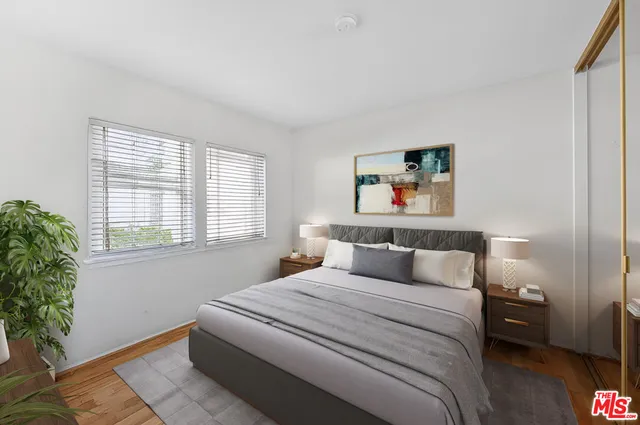 $520,000 | 5825 Bowcroft Street, Unit 1, Los Angeles, CA 90016