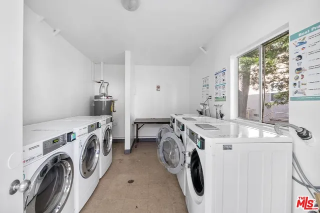 $520,000 | 5825 Bowcroft Street, Unit 1, Los Angeles, CA 90016