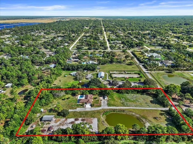 $1,050,000 | 19187 Capet Creek Court, Loxahatchee, FL 33470