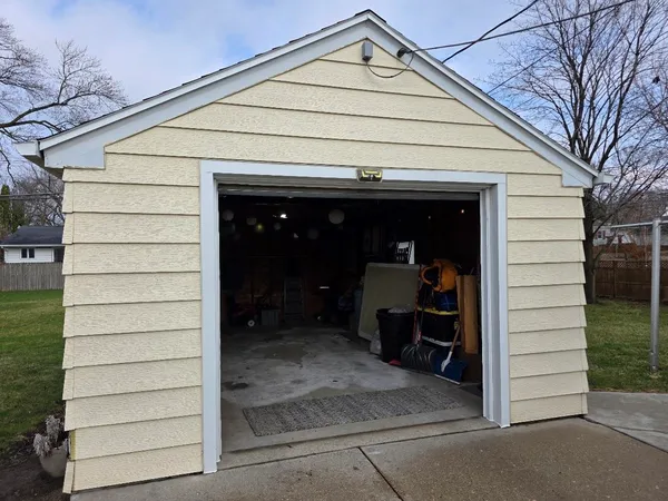 $250,000 | 1024 South Main Street, Jefferson, WI 53549