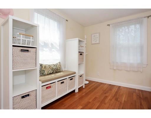 13 Griffin Road Peabody, MA 01960 - Photo 17 of 36 Gallery Image 17