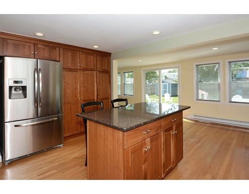 13 Griffin Road Peabody, MA 01960 - Photo 9 of 36 Gallery Image 9