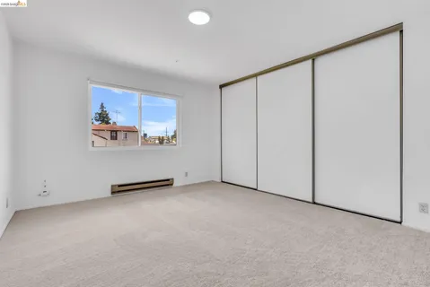 $475,000 | 417 Evelyn Avenue, Unit 205, Albany, CA 94706